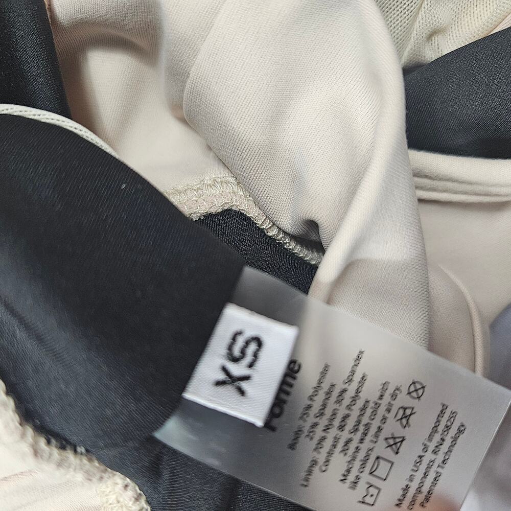 Forme Revive Sports Bra In Ecru - Size XS - Picture 4 of 8